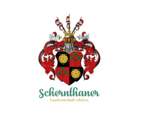 Wappen von Scherthaner mit dem Schriftzug „Landwirtschaft erleben“.